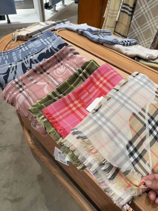 Burberry scarf 200X70cm E082516